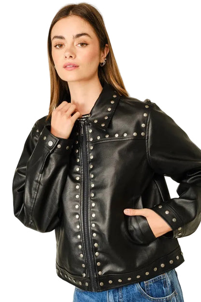Chamarra Negra con Studs