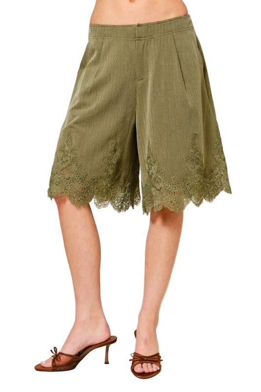Bermudas Encaje Olivo