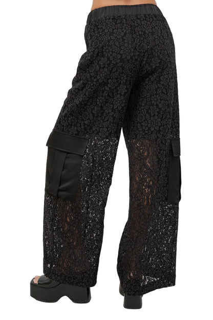 Pantalón Cargo Encaje Negro
