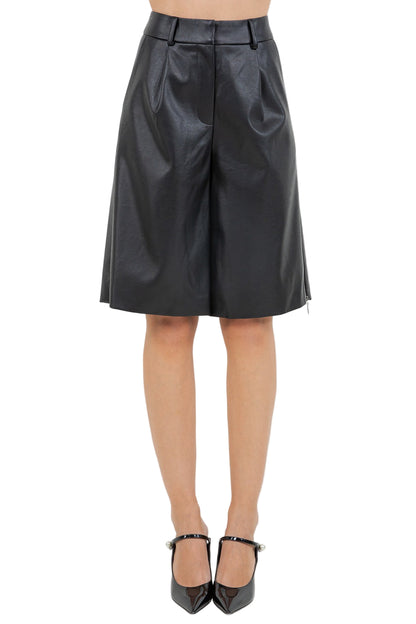 Bermudas Piel Negras