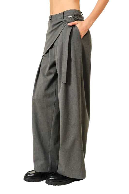Pantalón Gris con Bandana