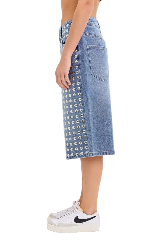 Bermudas con Studs