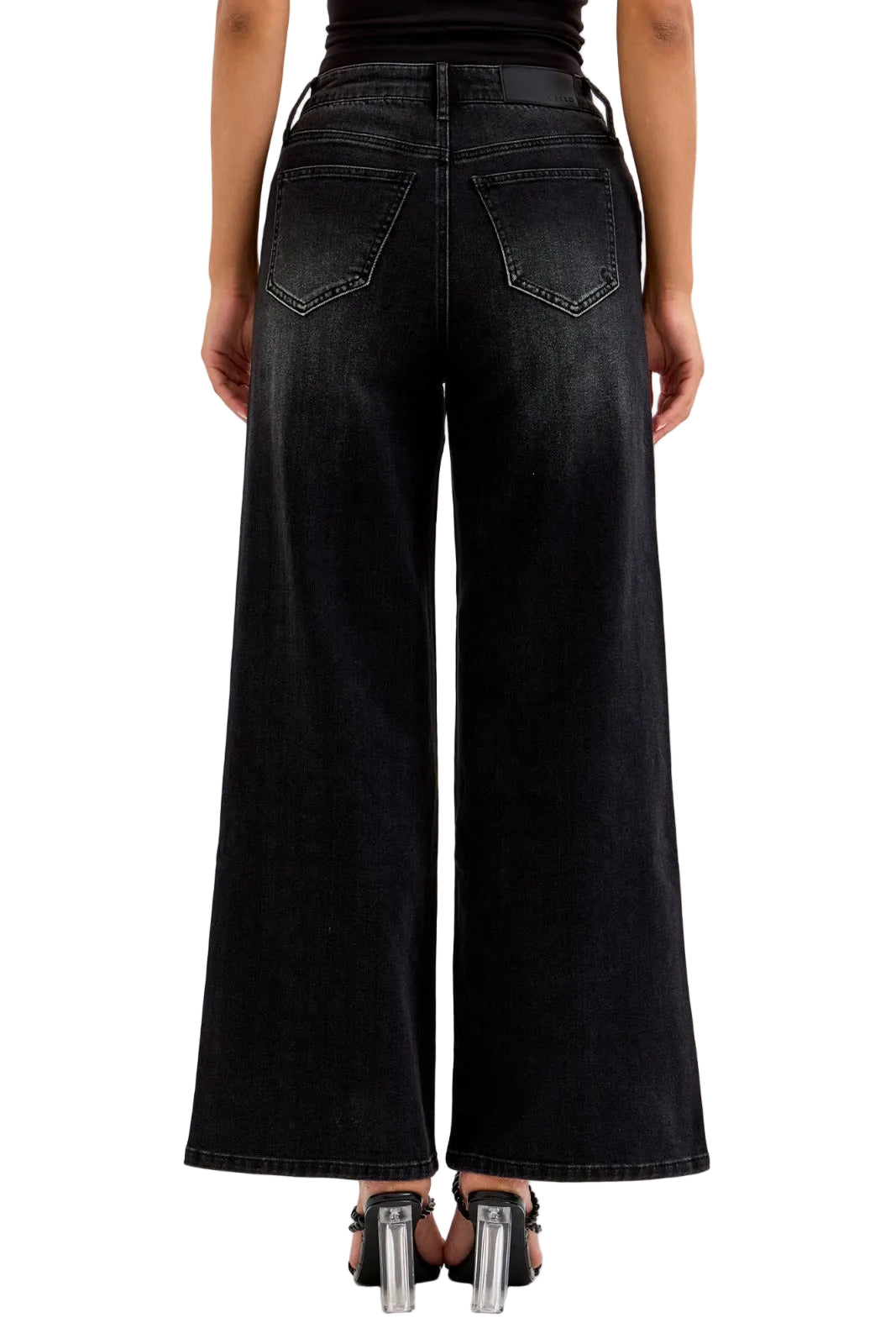 Jeans con Studs