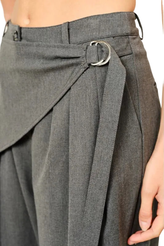 Pantalón Gris con Bandana