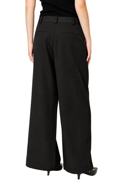 Pantalón Cruzado Negro