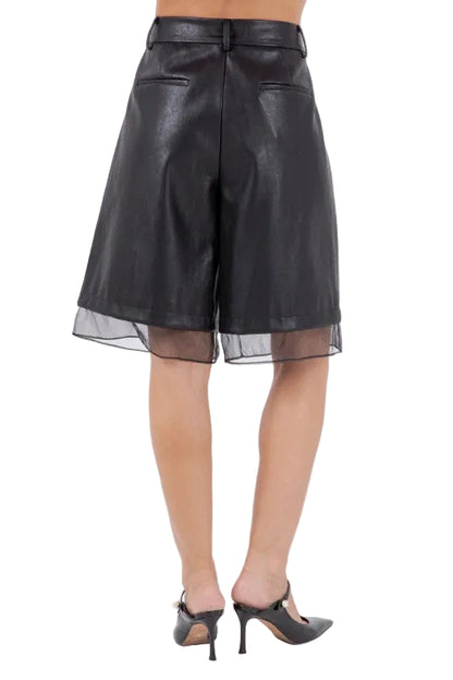 Bermudas Piel con Tul Negras