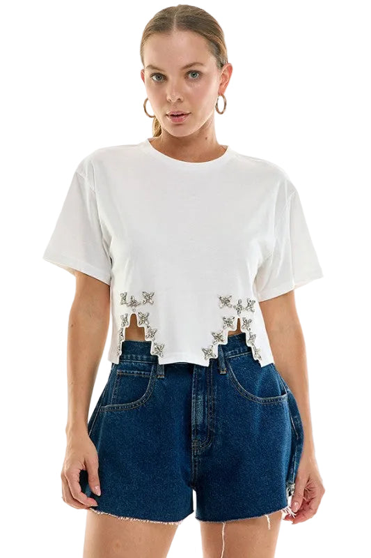 Playera Blanca Cropped con Aplicaciones